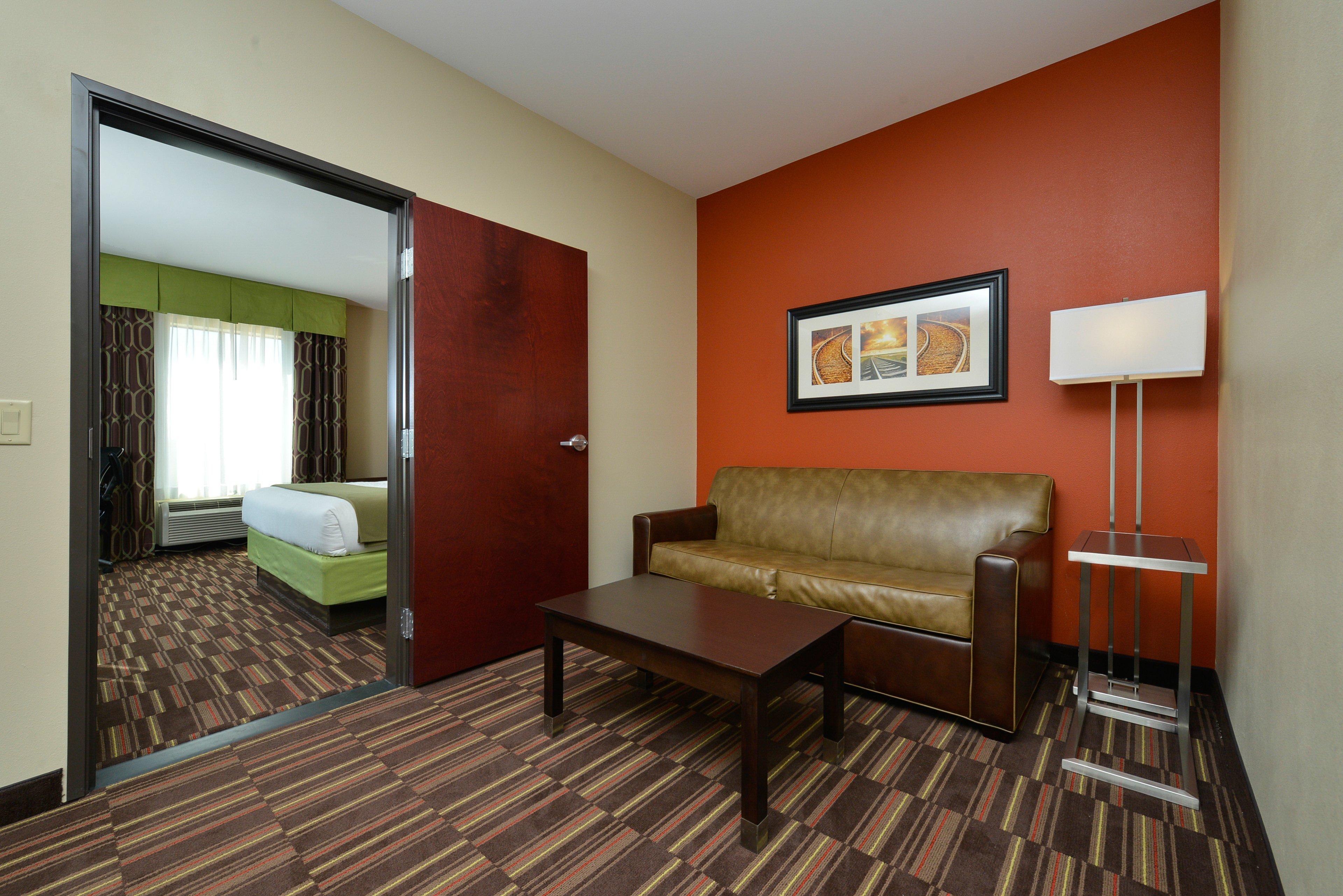 Holiday Inn Express Alva By Ihg Экстерьер фото