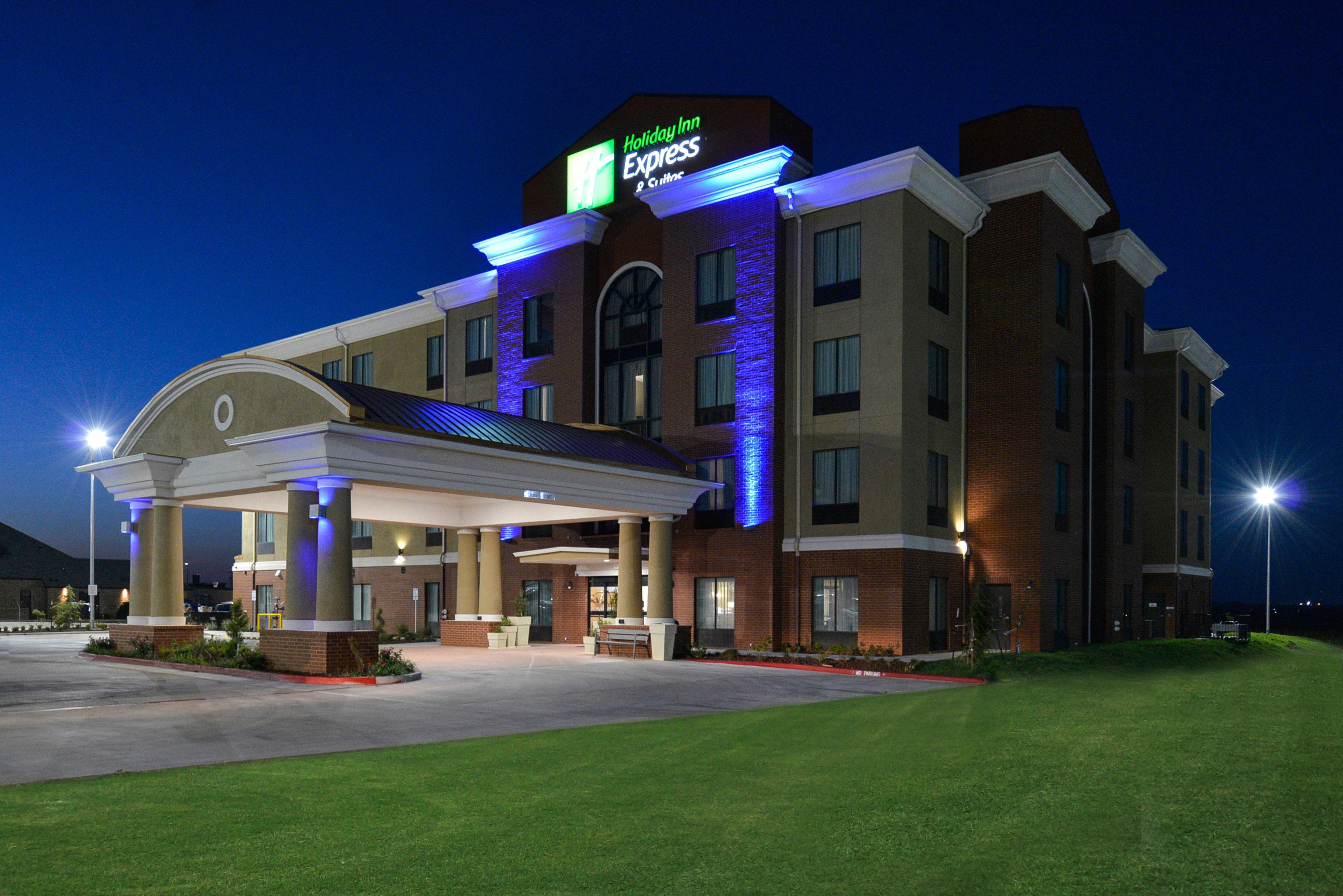 Holiday Inn Express Alva By Ihg Экстерьер фото
