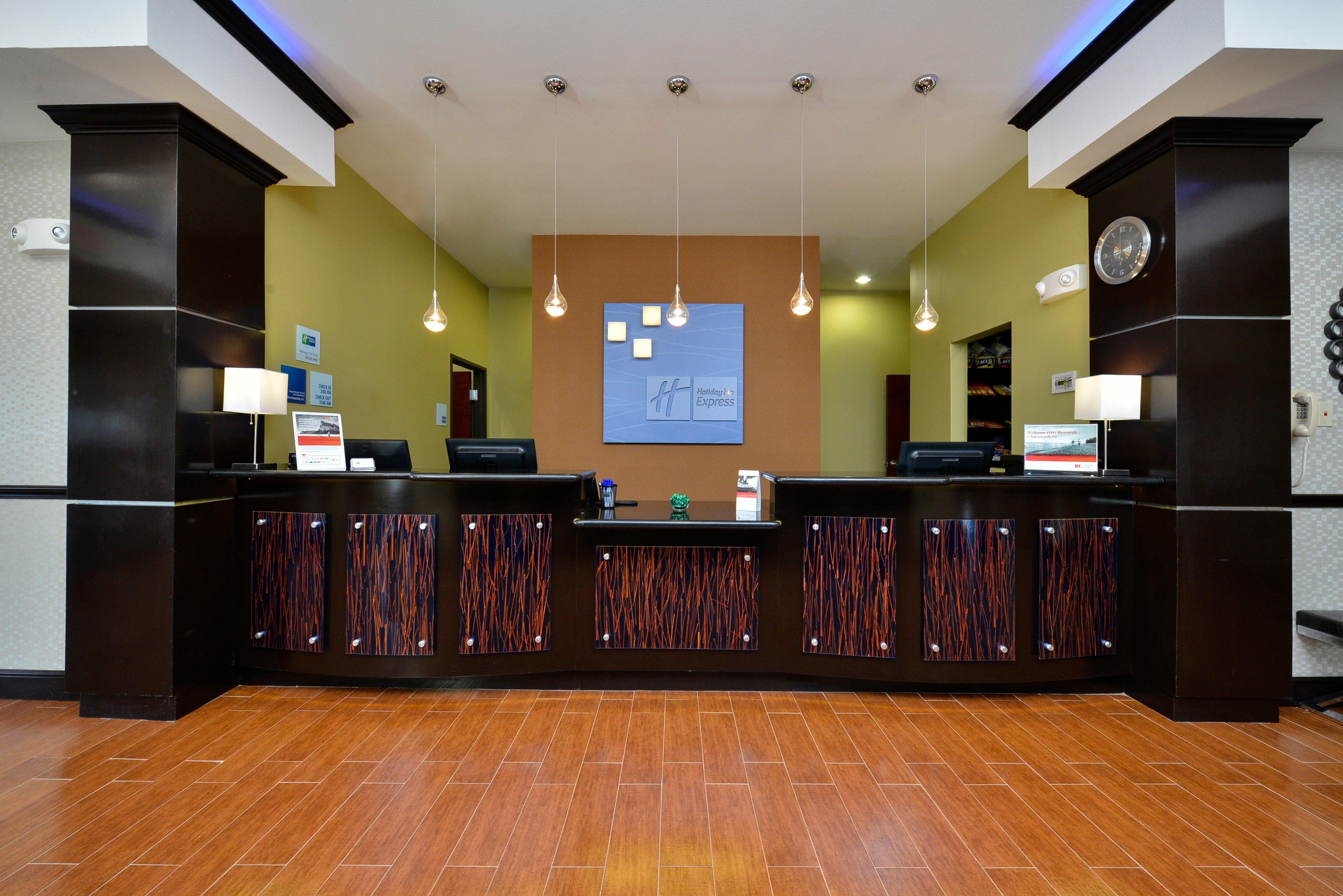 Holiday Inn Express Alva By Ihg Экстерьер фото