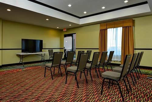 Holiday Inn Express Alva By Ihg Экстерьер фото
